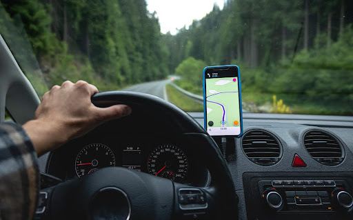 What Is The Maximum Height That A Driver Can Install His Mobile Phone
